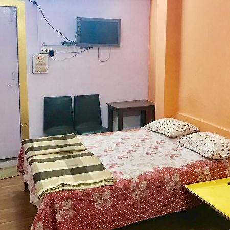 Golden Lodge Varanasi Esterno foto