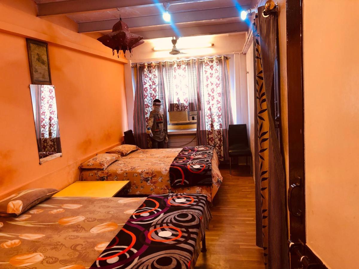 Golden Lodge Varanasi Esterno foto