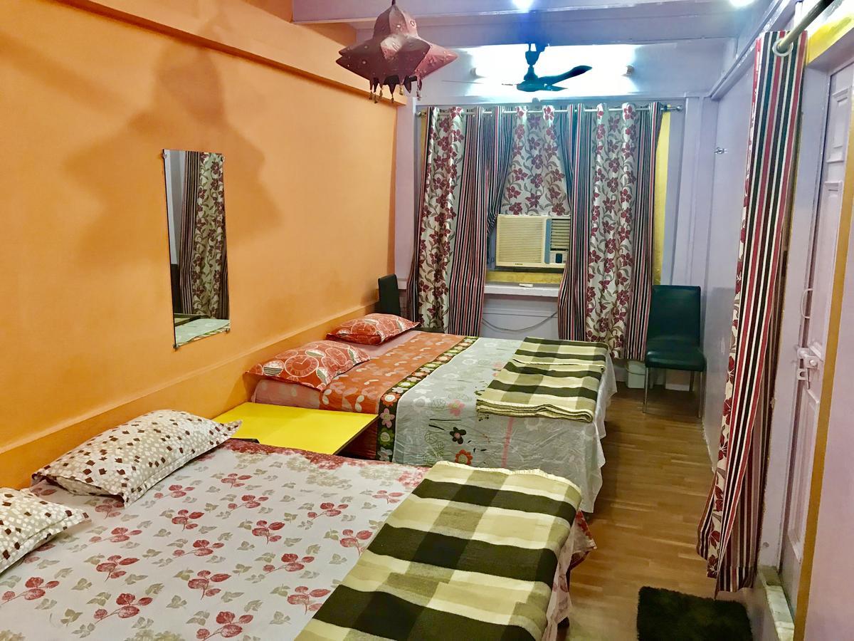 Golden Lodge Varanasi Esterno foto