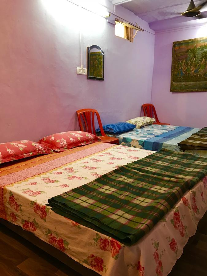 Golden Lodge Varanasi Esterno foto