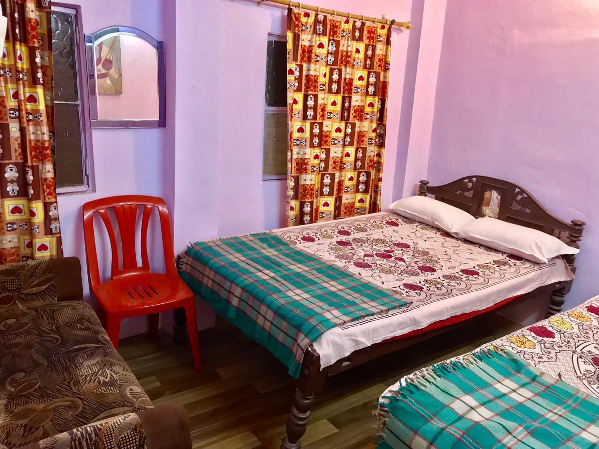 Golden Lodge Varanasi Esterno foto
